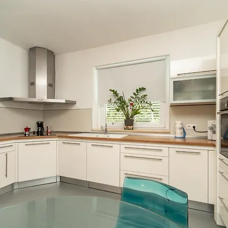 Vortex Apartment *